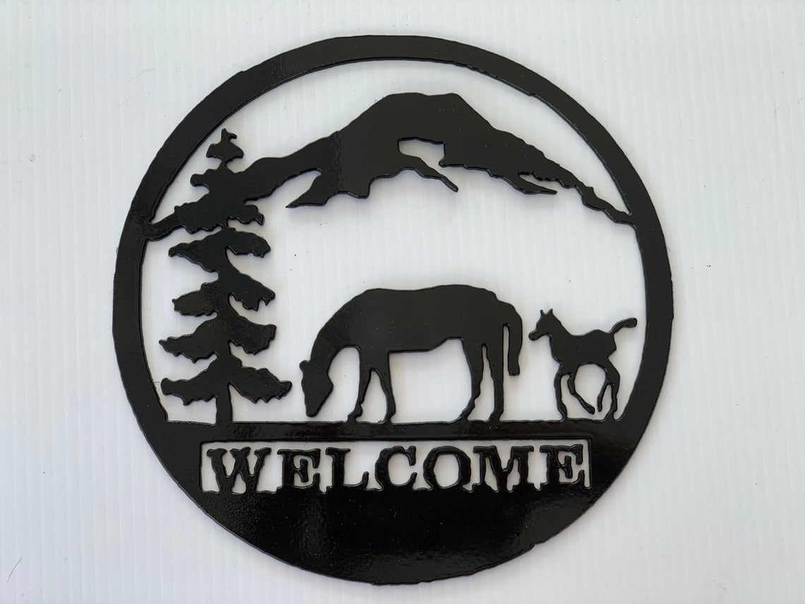 WelcomeMetalHorseSign1.jpg